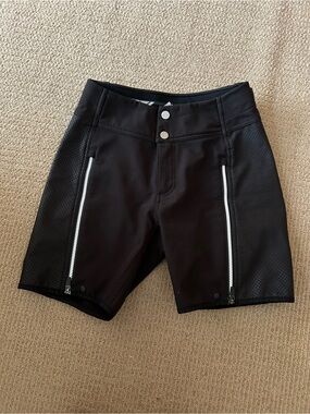 SYNC Performance brand ski racing shorts ⛷️ Excellent condition